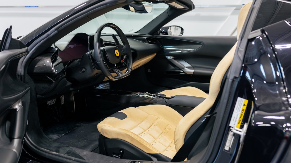 2022 Ferrari SF90  in Montréal, Quebec, Canada 4 - 14867604