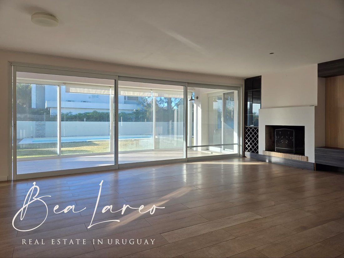 House in Montevideo, Departamento de Montevideo, Uruguay 5 - 17041733