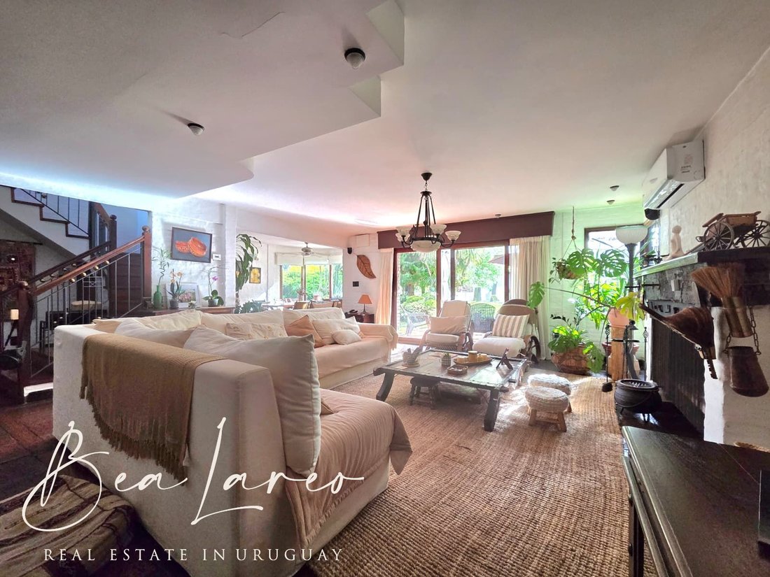 House in Montevideo, Departamento de Montevideo, Uruguay 5 - 17042301