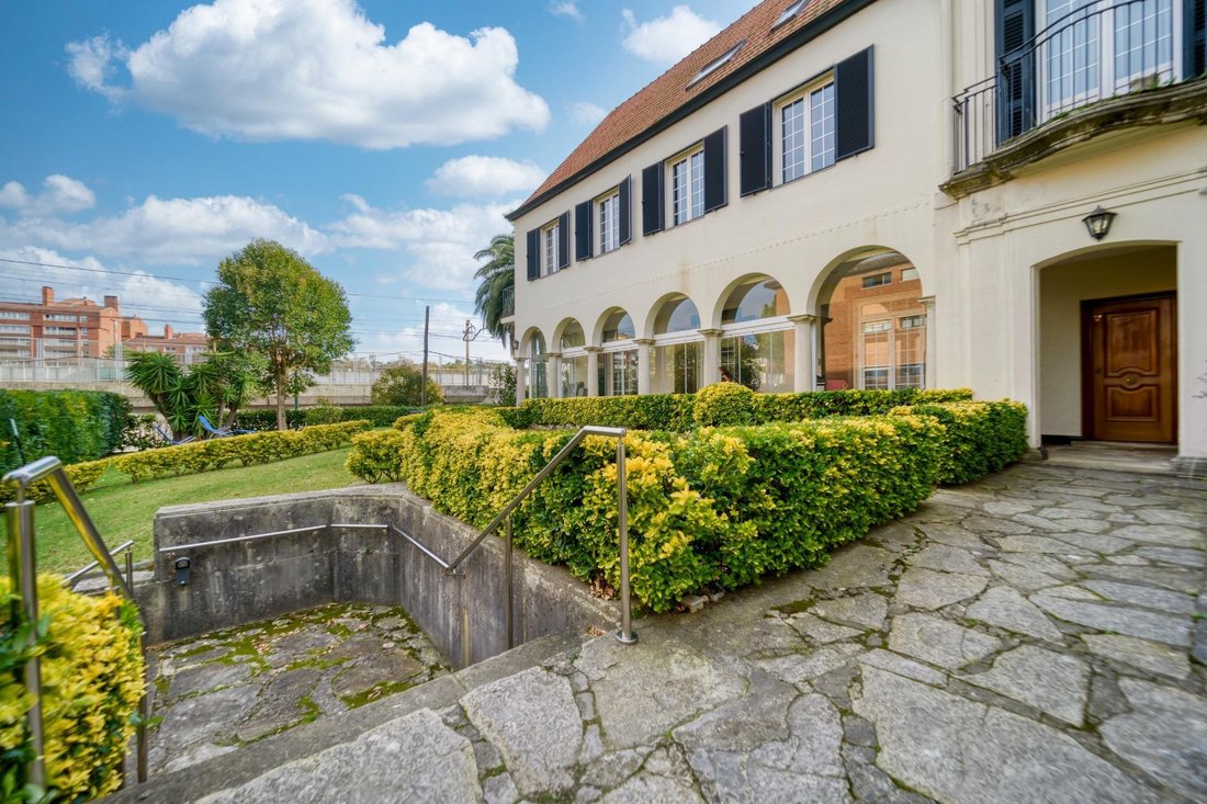 Villa in Getxo, Basque Country, Spain 3 - 17043615