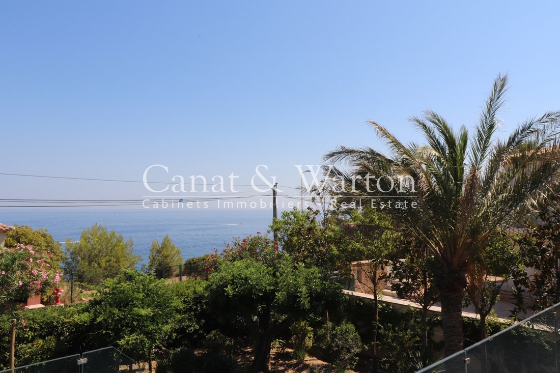 Villa in Sud, Cavalaire-sur-Mer, France 2 - 17042959