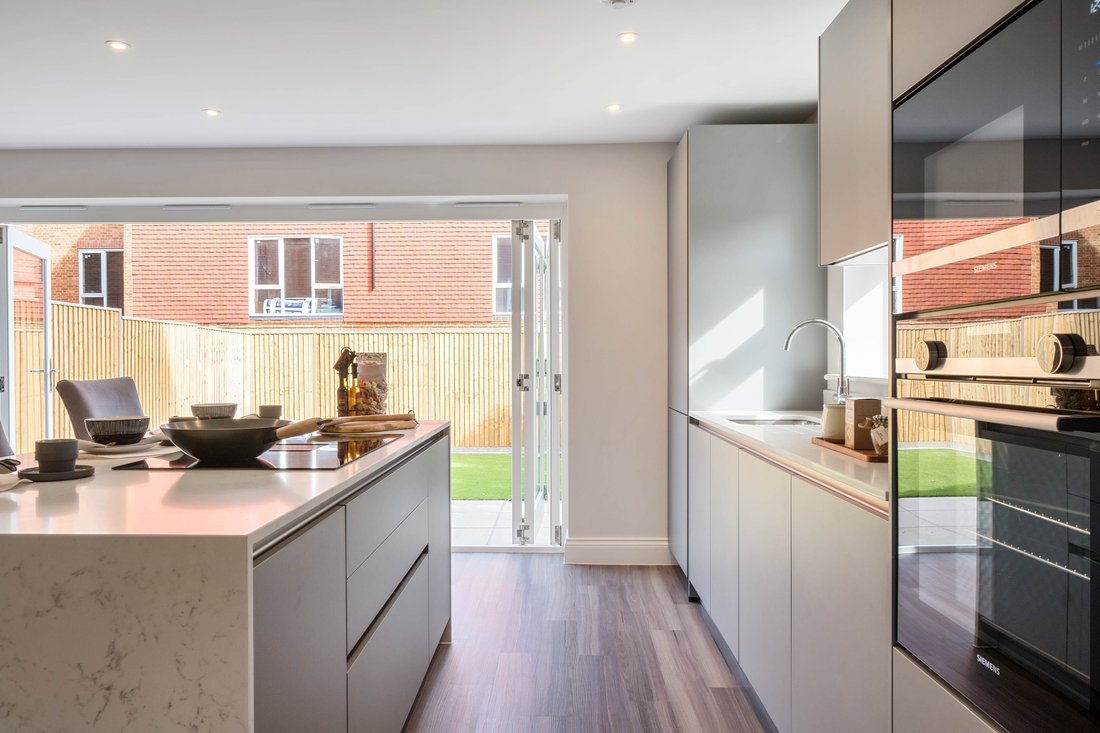 House in Kingswood, Reigate and Banstead, England 5 - 17043585