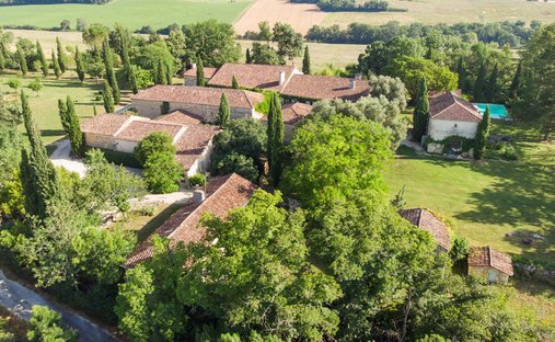 Estate in Nord, Condom, France 1
