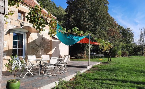 Haus in Saint-Colomb-de-Lauzun, Nouvelle-Aquitaine, Frankreich 1