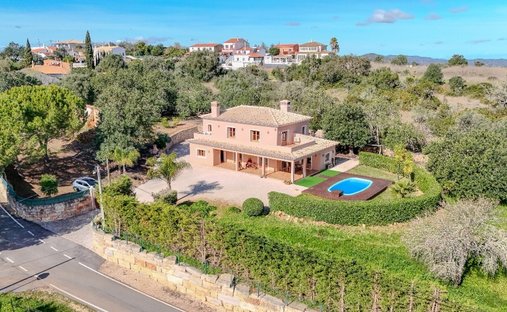 Maison à São Bartolomeu de Messines, Algarve, Portugal 1