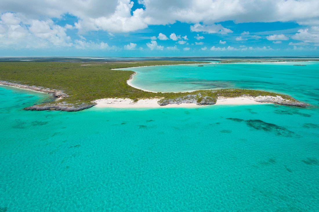 Private Island in Lorimers, Caicos Islands, Turks and Caicos Islands 3 - 17041341