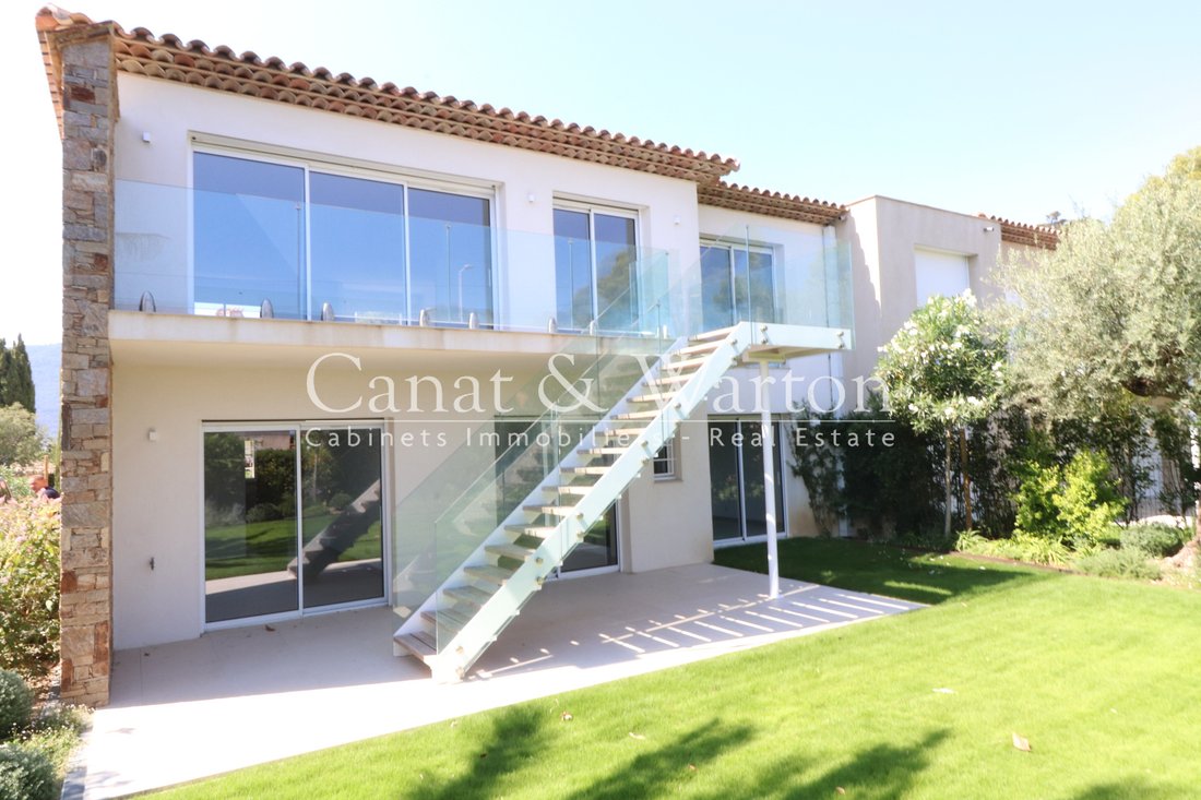 Villa in Sud, Cavalaire-sur-Mer, France 1 - 17042959