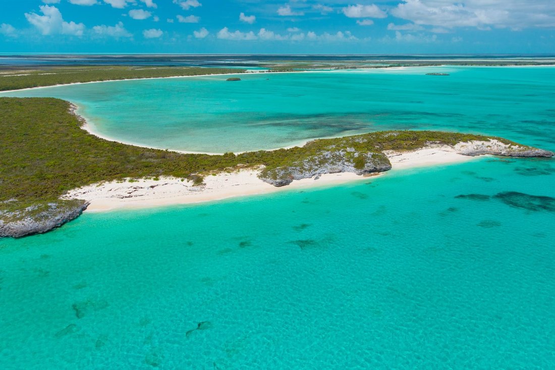 Private Island in Lorimers, Caicos Islands, Turks and Caicos Islands 1 - 17041341