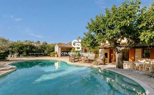 Villa in Les Groules-Les Breguieres, Antibes, France 1