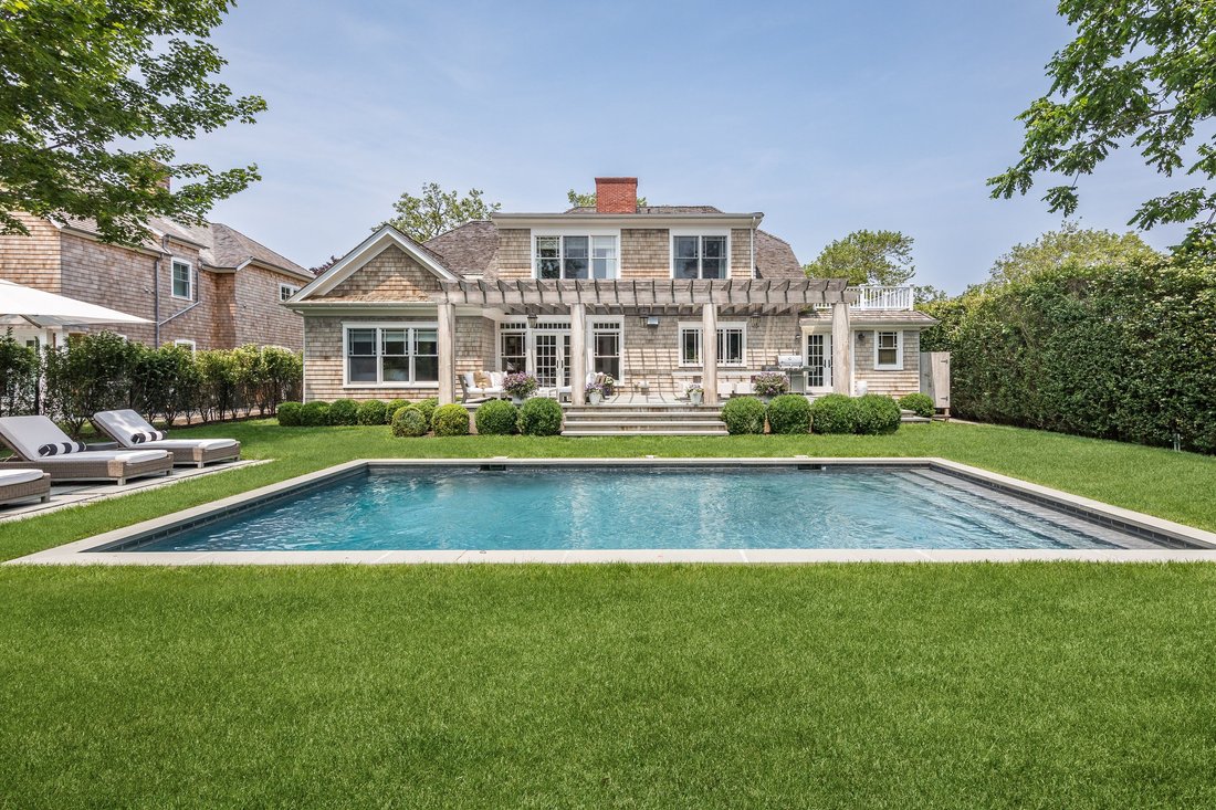 Southampton, New York, United States 1 - 17043371