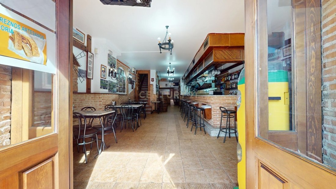 Villa in Distrito I, Alcala de Henares, Spain 5 - 15415758