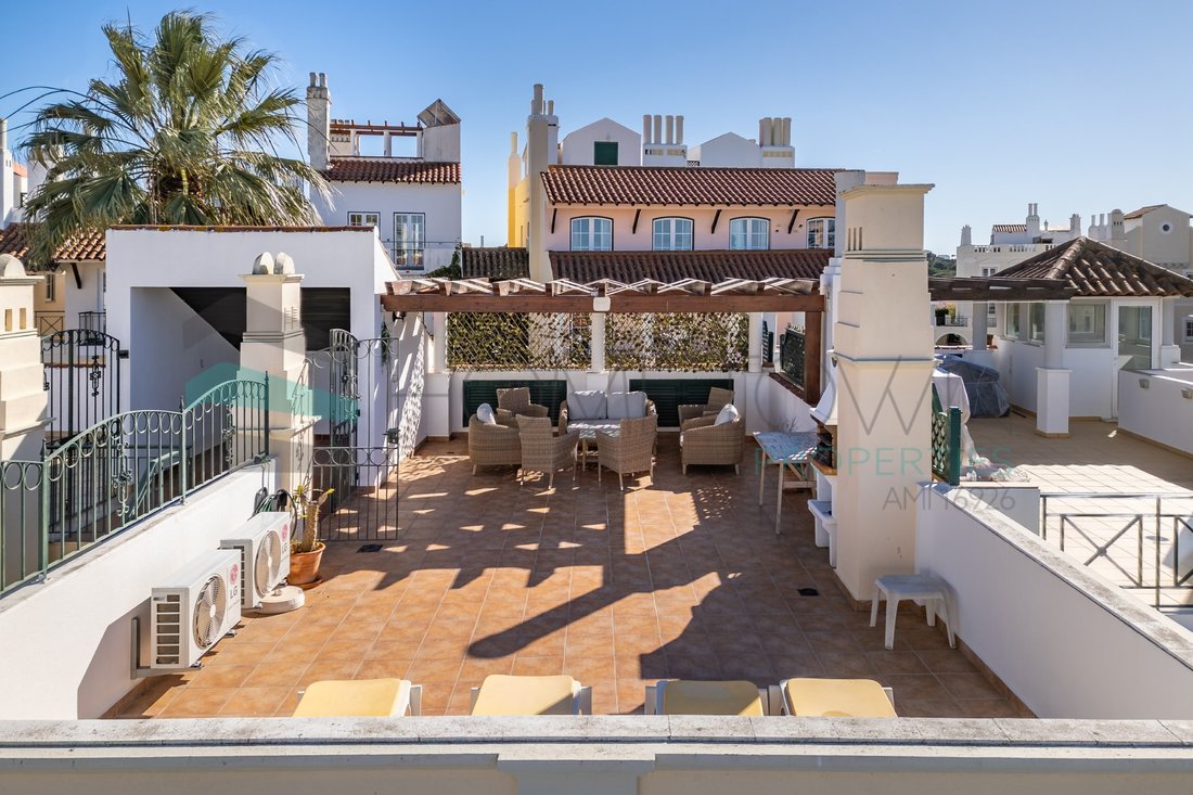 Apartment in Vilamoura, Quarteira, Algarve 1 - 17040032
