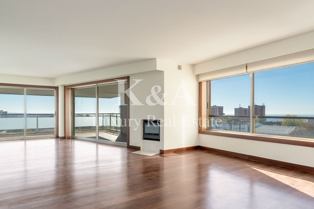 Apartment in Lordelo do Ouro e Massarelos, Porto District, Portugal 2 - 16735549