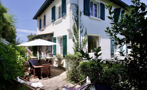 House in Sainte Barbe-Lac, Saint-Jean-de-Luz, France 1