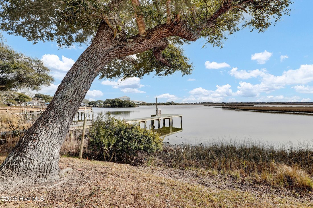 House in Surf City, North Carolina, United States 5 - 17040090