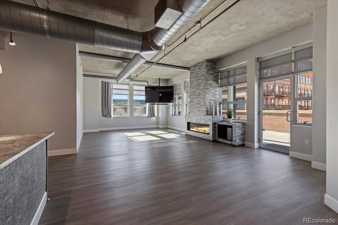 Condo in Denver, Colorado, United States 3 - 17041907