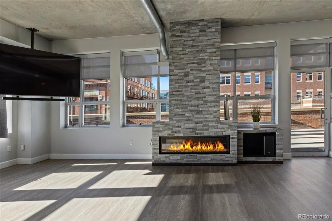 Condo in Denver, Colorado, United States 5 - 17041907