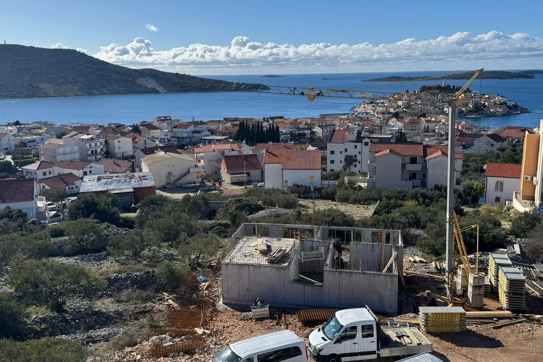 Apartment in Primosten, Sibenik-Knin County, Croatia 4 - 17043675