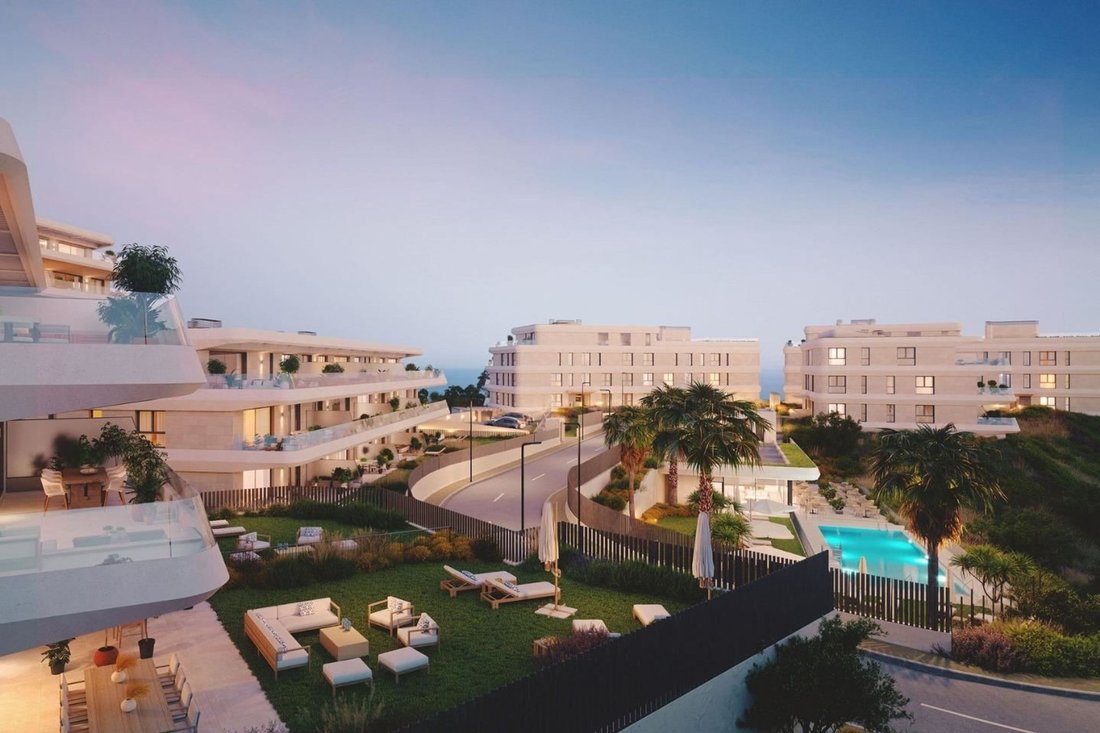Apartment in Estepona, Andalusia, Spain 2 - 17043628