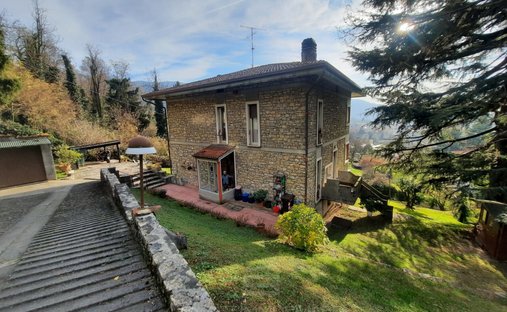 Villa in Historic Center, Brescia, Lombardy 1