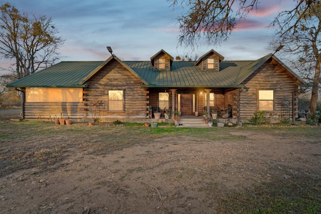 House in Elgin, Texas, United States 1 - 17040270