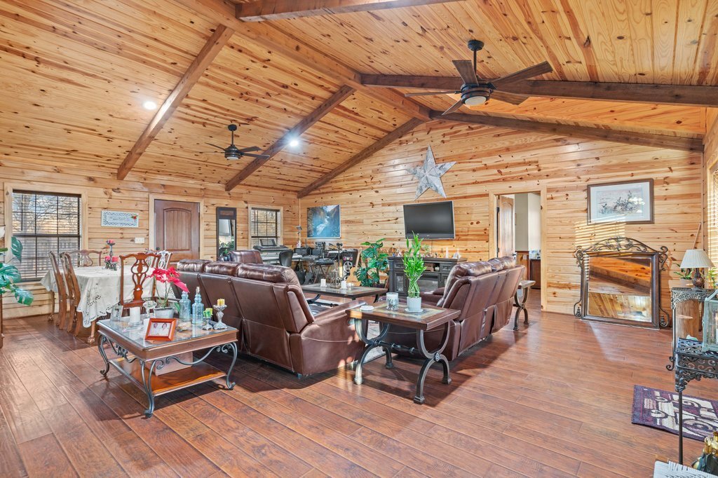 House in Elgin, Texas, United States 5 - 17040270