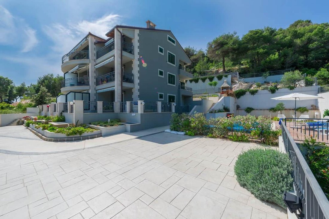 Villa in Milna, Split-Dalmatia County, Croatia 2 - 17043709