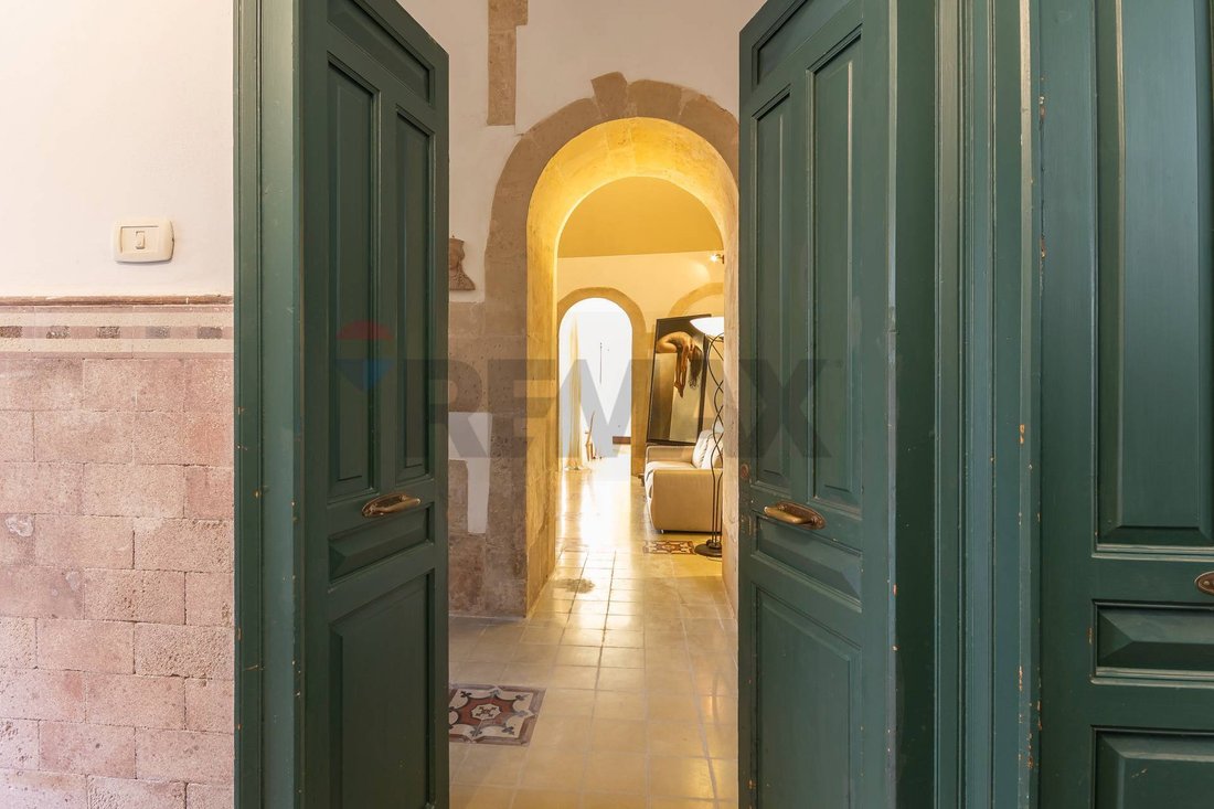 Apartment in Ortigia, Sicily, Italy 4 - 17044524