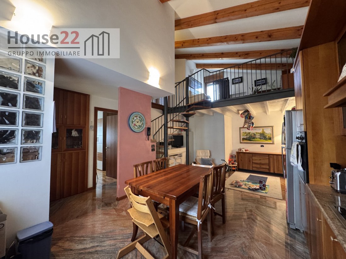 Estate in Dueville, Veneto, Italy 3 - 17044047