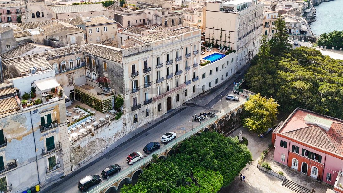 Apartment in Ortigia, Sicily, Italy 3 - 17044524