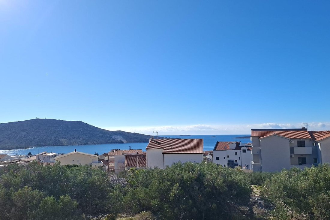 Apartment in Primosten, Sibenik-Knin County, Croatia 5 - 17043675