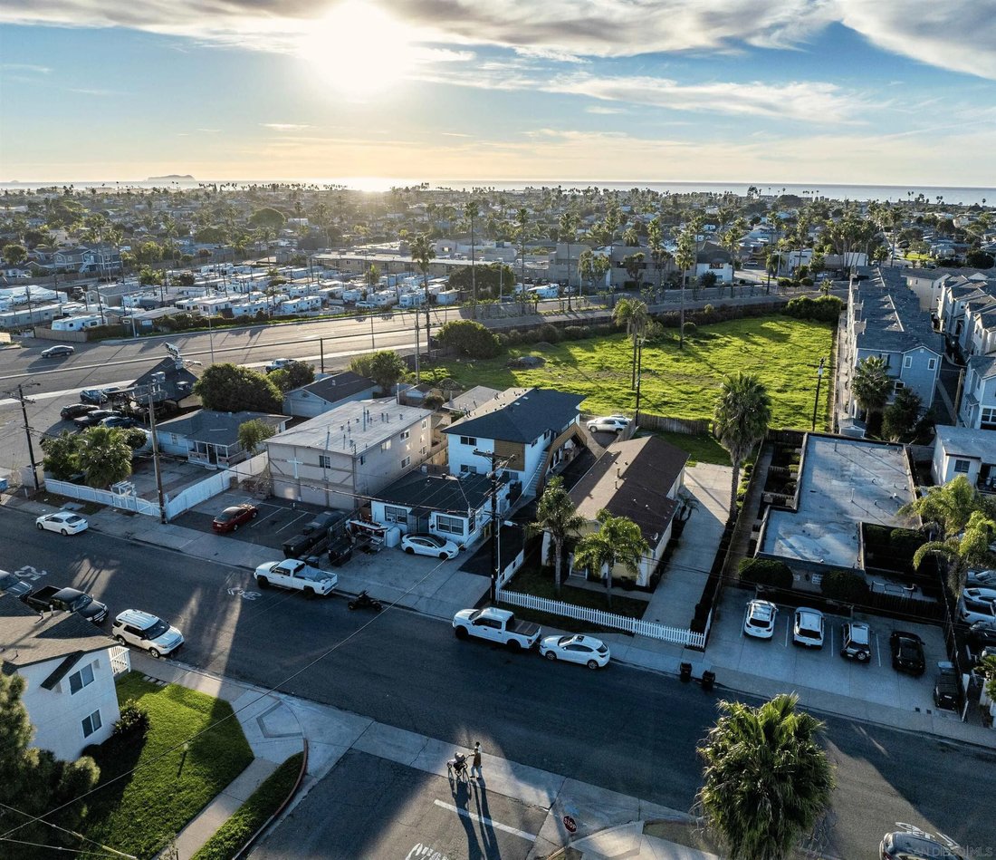 Imperial Beach, California, United States 4 - 17024928