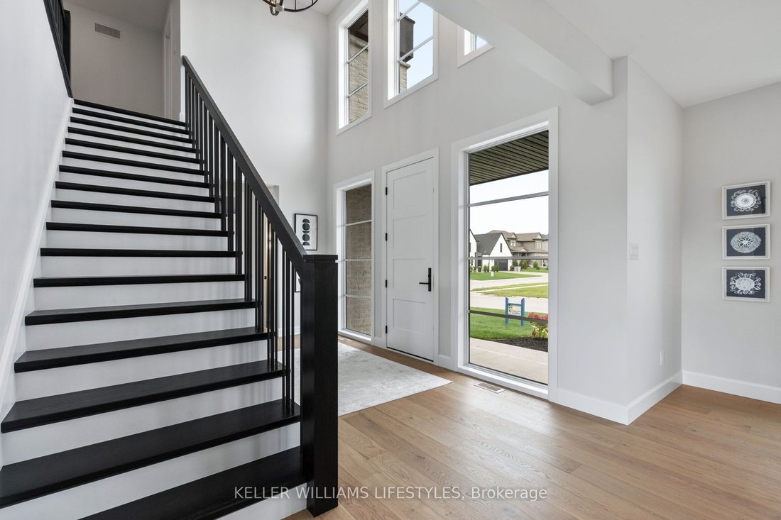 Casa a Peterborough, Ontario, Canada 2 - 16060413