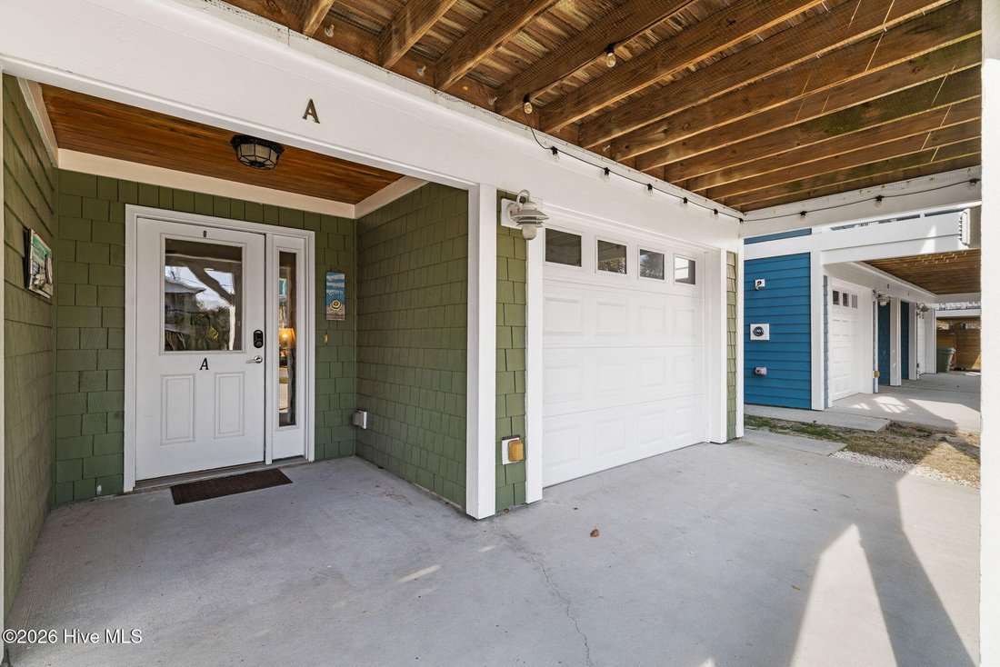 Condo in Kure Beach, North Carolina, United States 5 - 17040097