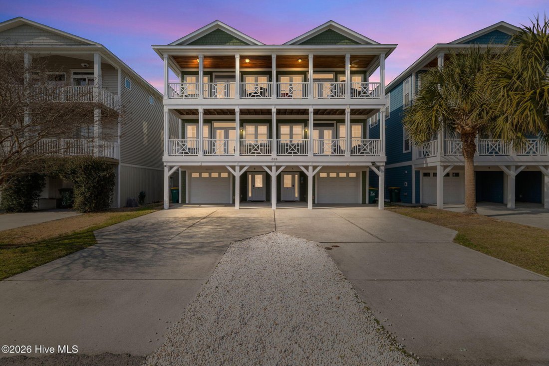 Condo in Kure Beach, North Carolina, United States 1 - 17040097