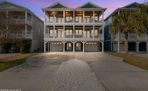 Condo in Kure Beach, North Carolina, United States 1