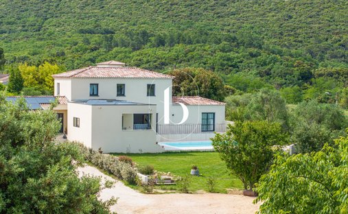 Casa a Goudargues, Occitania, Francia 1