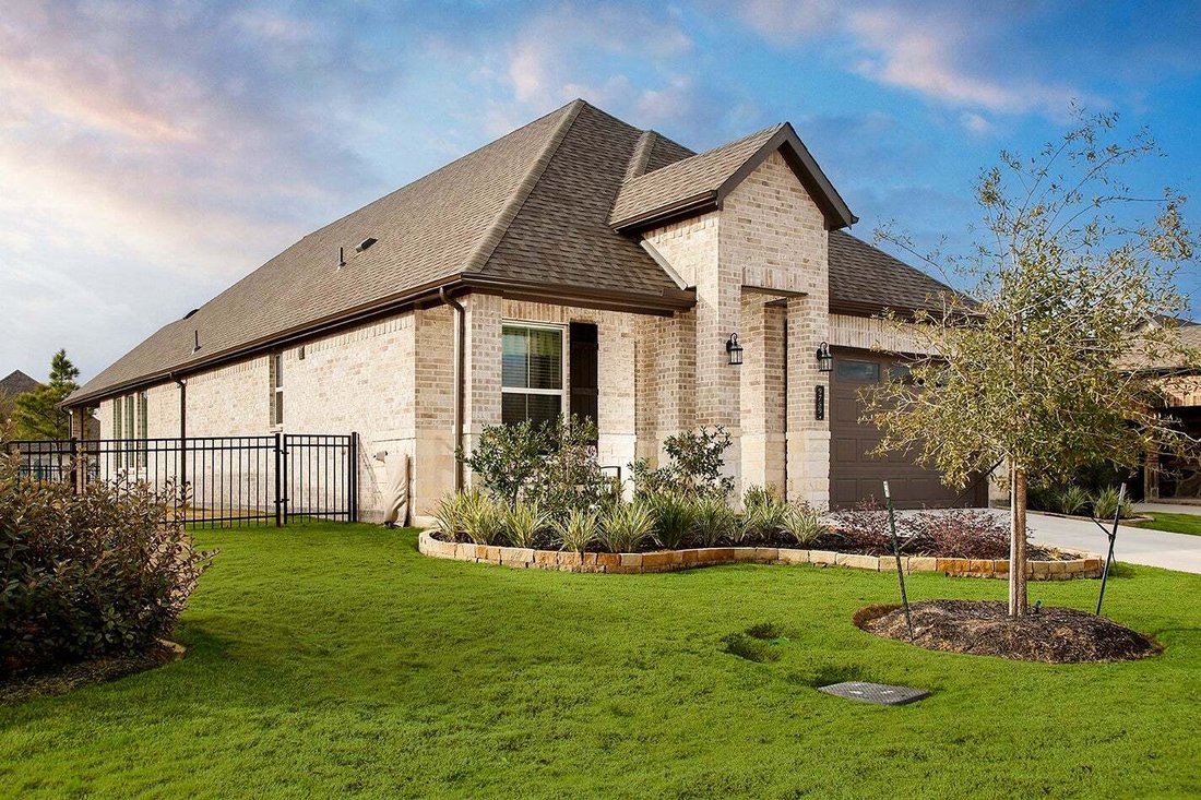 House in Willis, Texas, United States 3 - 17040007