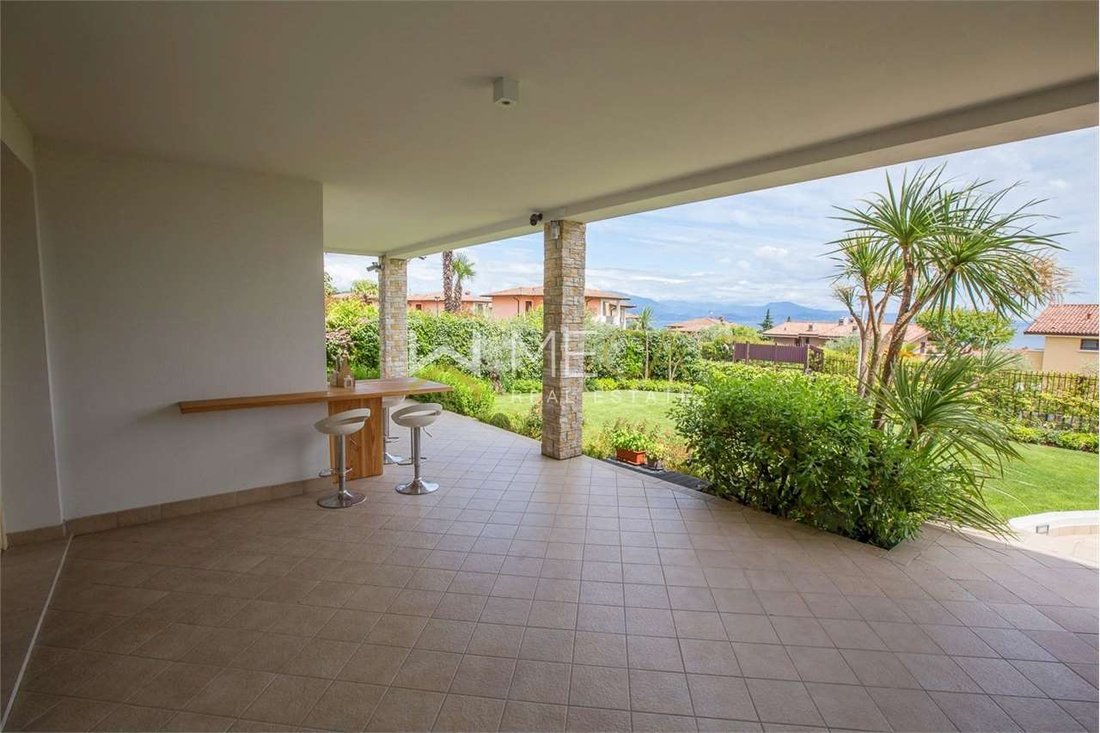 Apartment in Padenghe sul Garda, Lombardy, Italy 4 - 17042439