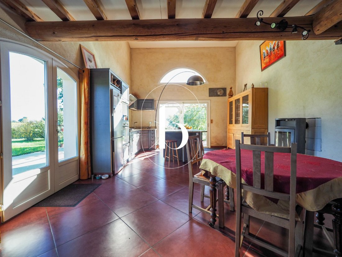 Villa in Goudargues, Occitania, France 5 - 17043099