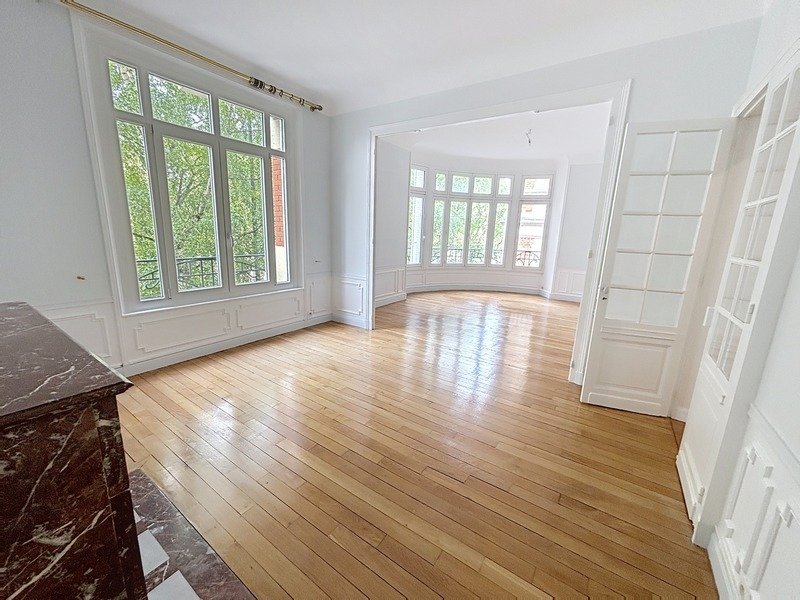 Apartment in Centre Ville, Reims, France 2 - 17043801