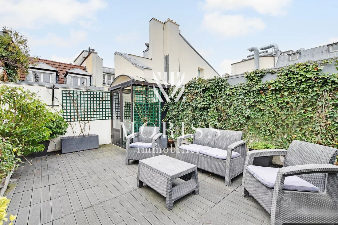 Apartment in Les Halles, Paris 1er Arrondissement, Paris 2 - 17041939