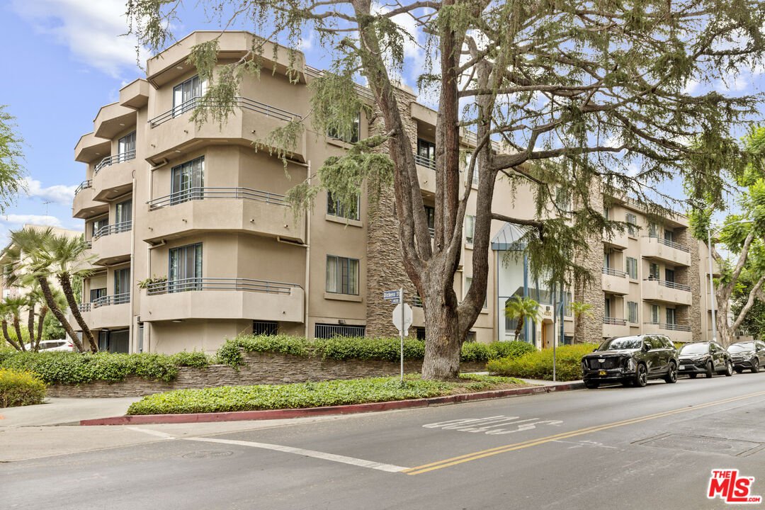 Condo in Los Angeles, California, United States 1 - 17043385