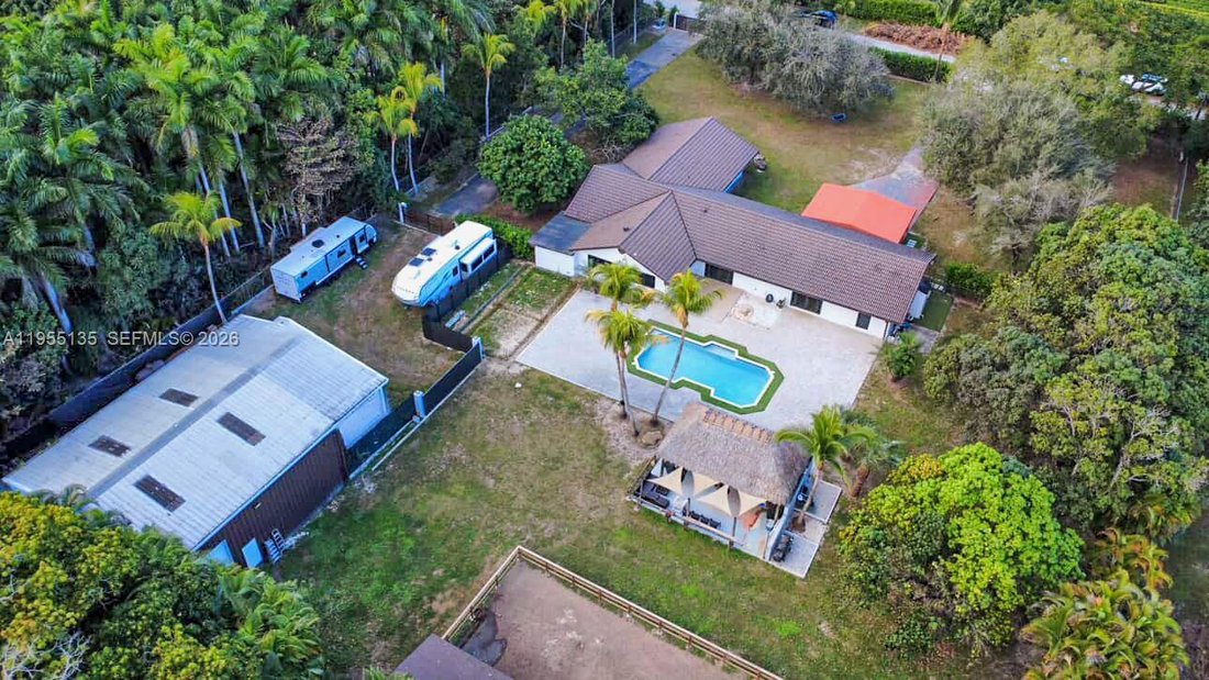House in Miami, Florida, United States 2 - 17042063