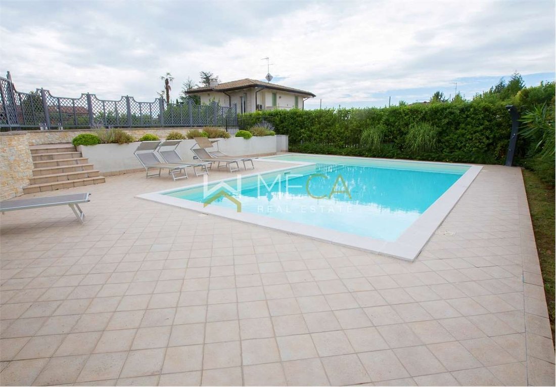 Apartment in Padenghe sul Garda, Lombardy, Italy 1 - 17042439