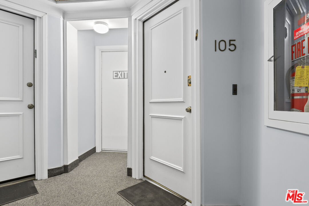 Condo in Los Angeles, California, United States 2 - 17043385
