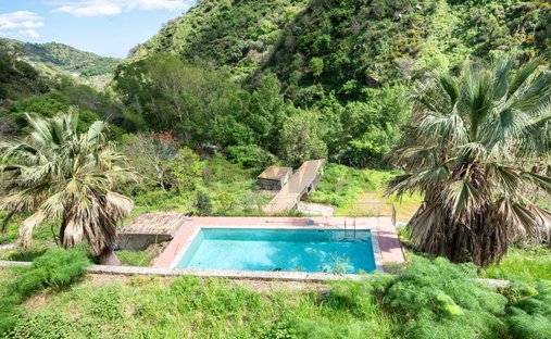 Villa a Mandanici, Sicilia, Italia 1