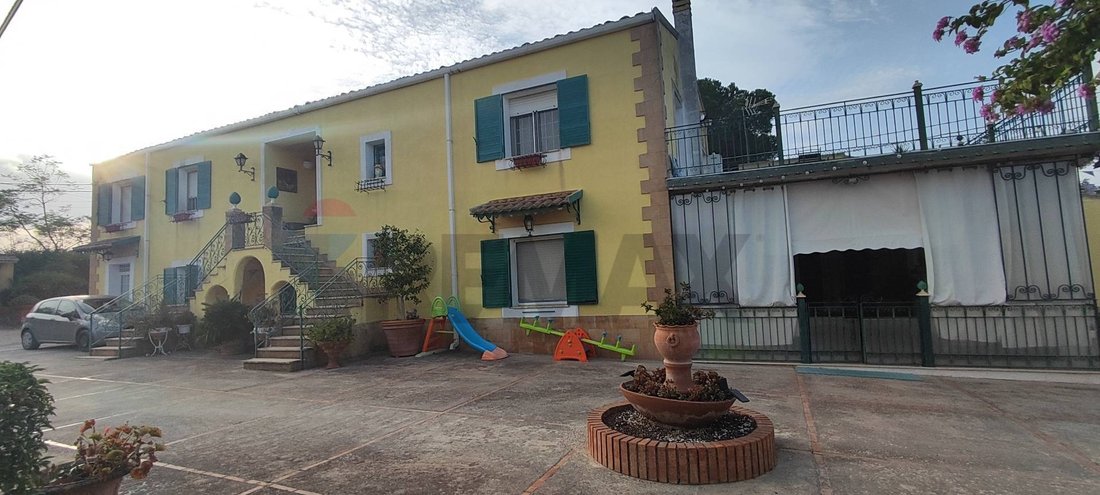 Villa in Caltagirone, Sicily, Italy 2 - 17044728