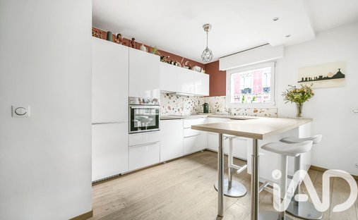 Immeuble / Maison Puteaux / Les Bergeres 350 M² Garage Et 2 Parking