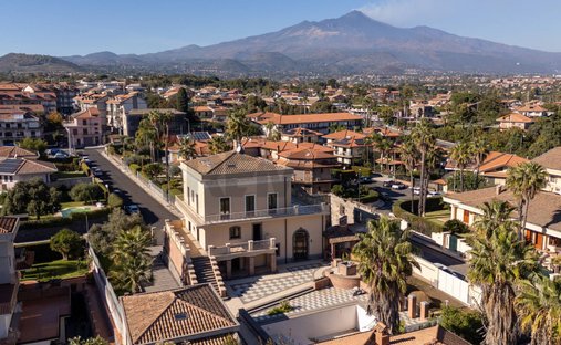 Villa in Aci Sant'Antonio, Sicily, Italy 1